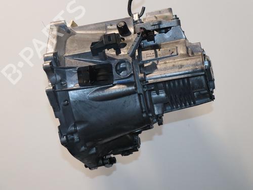 manual-gearbox-opel-corsa-f-p2jo-12-68-20xj05-2019-20653332 main image