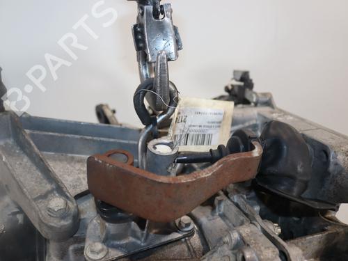 gearbox-dacia-sandero-2008-31935624 main image