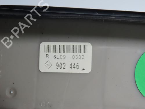 Used Fuse box RENAULT CLIO III (BR0/1, CR0/1) 1.2 16V (BR02, BR0J, BR11, CR02, CR0J, CR11) (75 hp) 31911753