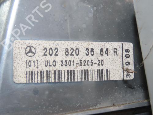 Used Right taillight MERCEDES-BENZ C-CLASS (W202) C 220 CDI (202.133) (125 hp) 24489901