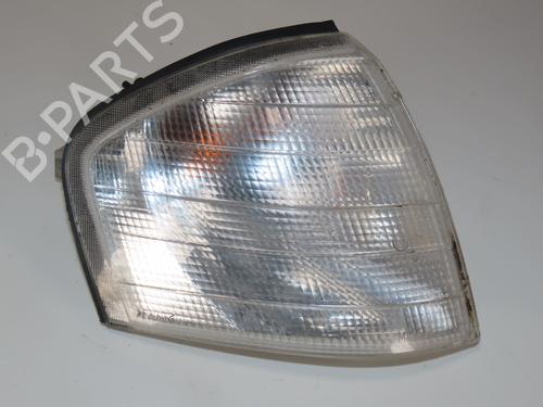 Right front indicator MERCEDES-BENZ C-CLASS (W202) C 200 CDI (202.134) | BP30164790C33 