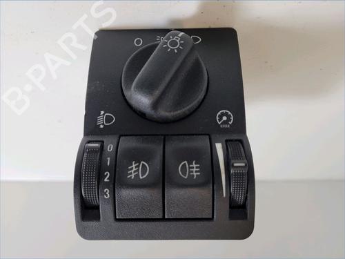 Used Headlight switch OPEL ZAFIRA A MPV (T98) 2.0 DTI 16V (F75) (101 hp) 9024105