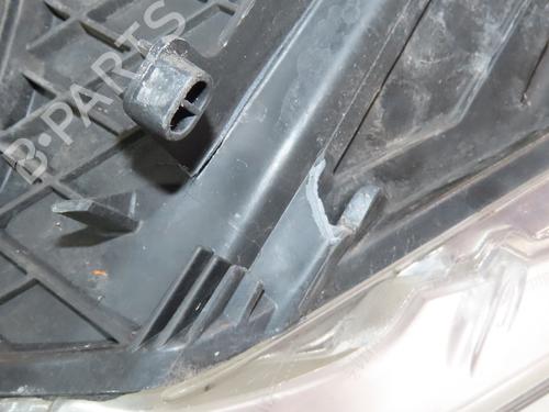 Used Right headlight RENAULT MEGANE III Hatchback (BZ0/1_, B3_) 1.5 dCi (BZ09, BZ0D, BZ1W, BZ29, BZ14) (110 hp) 28082452