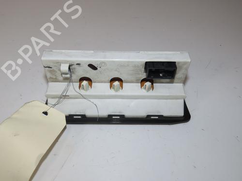 Multifunctionele display PEUGEOT 206 Hatchback (2A/C) 1.4 HDi eco 70 (68 hp) 17783683