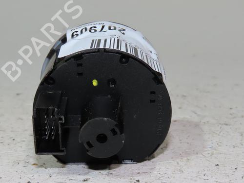 Used Headlight switch VW SCIROCCO III (137, 138) 1.4 TSI (122 hp) 24487600