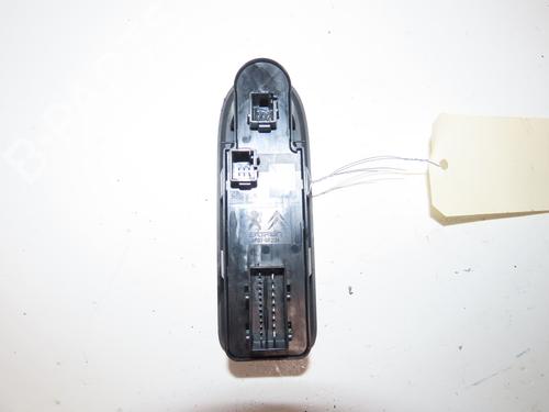 Used Left front window switch Left front window switch CITROËN C1 (PM_, PN_) 1.0 (68 hp) 36758694 36758694