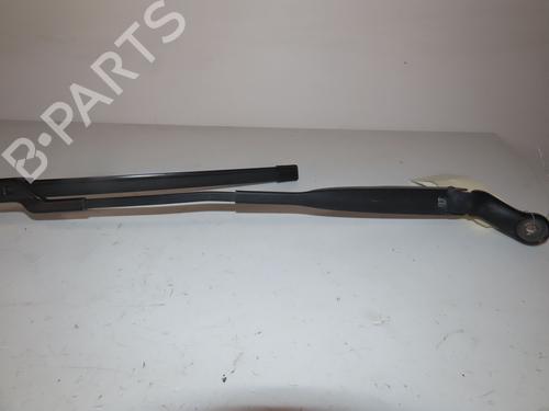 Used Front windshield wiper arm FIAT 500 (312_) 1.2 (312AXA1A) (69 hp) 29929932