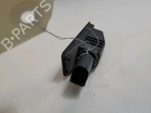 Used Licence plate light VW GOLF VII (5G1, BQ1, BE1, BE2) 1.6 TDI (110 hp) 14900439