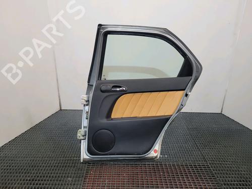 Dør højre bagtil Dør højre bagtil 9031911 9031911