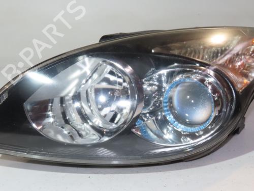 Left headlight HYUNDAI i30 Estate (FD) 1.6 CRDi | BP29215327C28 