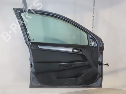 Used Left front door OPEL ASTRA H Estate (A04) 1.7 CDTI (L35) (101 hp) 26405146