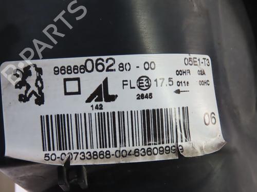 Right headlight PEUGEOT 206+ (2L_, 2M_) 1.4 HDi eco 70 | BP33860132C29 - Image 2