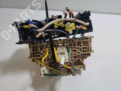 Used Fuse box Fuse box 9027442 9027442