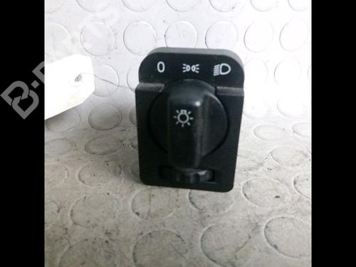 Used Headlight switch OPEL TIGRA (S93) 1.4 16V (F07) (90 hp) 9008233