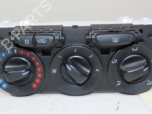 climate-control-opel-corsa-e-x15-2014-24487724 main image