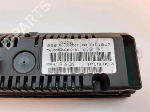 Used Display monitor PEUGEOT 1007 (KM_) 1.6 16V (109 hp) 23161445