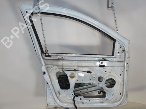 Used Left front door RENAULT CLIO III (BR0/1, CR0/1) 1.5 dCi (75 hp) 29819167