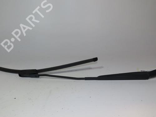 Used Front windshield wiper arm RENAULT MEGANE III Grandtour (KZ0/1) 1.9 dCi (KZ0J, KZ0N, KZ1S) (131 hp) 23165558