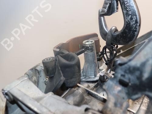 Used Gearbox DACIA SANDERO 1.2 16V (75 hp) 30798196