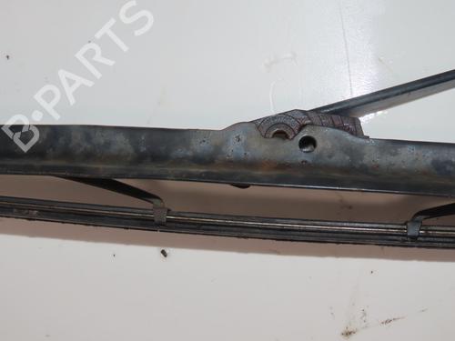 Used Front windshield wiper arm Front windshield wiper arm 38973598 38973598