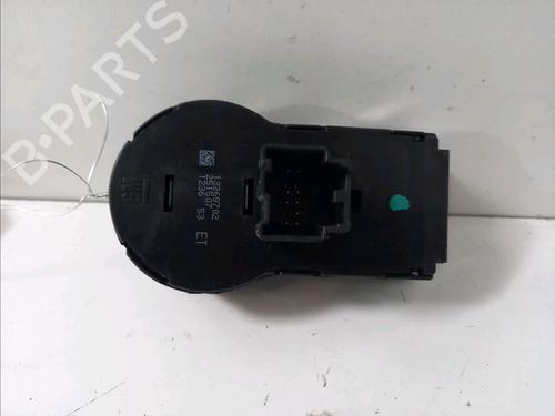 Used Headlight switch OPEL ASTRA J (P10) 1.7 CDTI (68) (110 hp) 9026187