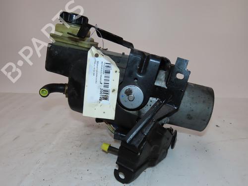 Used Steering pump RENAULT LAGUNA III (BT0/1) 2.0 dCi (BT01, BT08, BT09, BT0E, BT0K, BT12, BT1C, BT1D,... (150 hp) 18205598