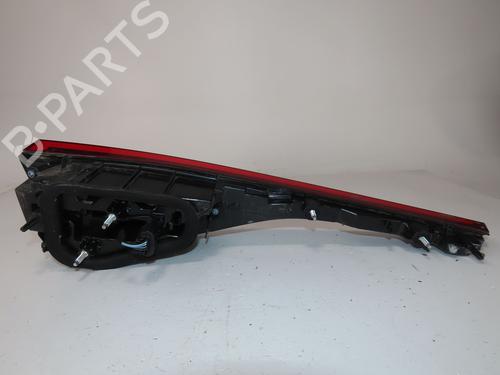 Højre baglygte bagklap RENAULT MEGANE IV Hatchback (B9A/M/N_) 1.5 Blue dCi 115 (B9A6) (116 hp) 28445757