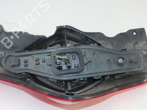 Used Right taillight Right taillight 37253011 37253011