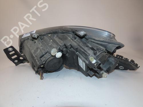 Used Right headlight VW POLO V (6R1, 6C1) 1.4 TDI (90 hp) 27332284