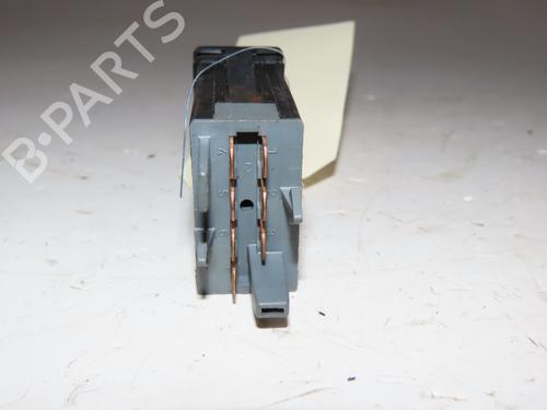 warning-switch-vw-passat-b5-3b2-1996-1997-1998-1999-2000-2001-23161082 main image