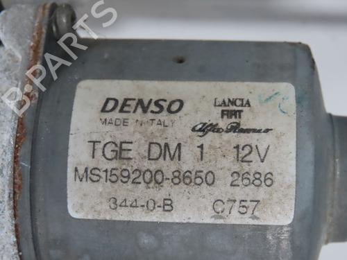 Front wiper motor FIAT 500 (312_) 1.2 (312AXA1A) | BP30556587M29