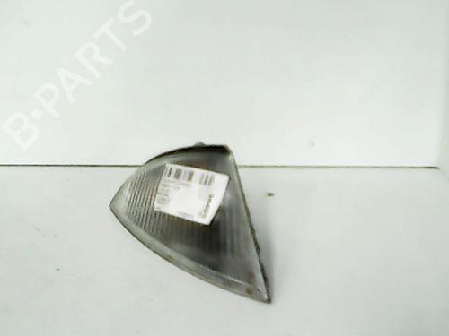 Used Right front indicator MITSUBISHI CARISMA (DA_) 1.6 (DA1A) (99 hp) 11220412