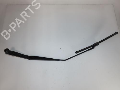 Used Front windshield wiper arm NISSAN JUKE (F16_) DIG-T 117 (117 hp) 27856760