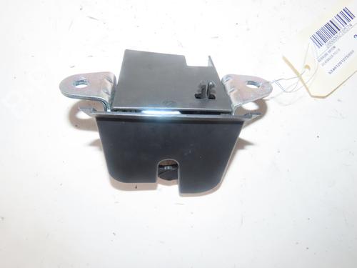 Used Tailgate lock Tailgate lock VW POLO VI (AW1, BZ1, AE1) 1.0 TSI (95 hp) 40615236 40615236