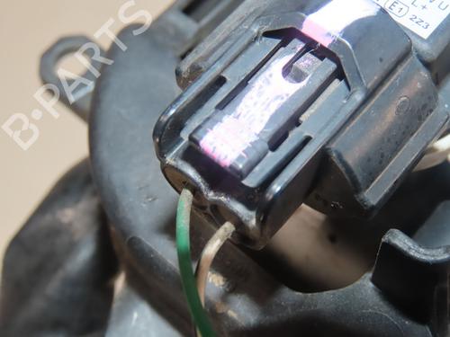 Used Left front fog light TOYOTA YARIS (_P13_) 1.4 D (NLP130_, NLP130) (90 hp) 30916526