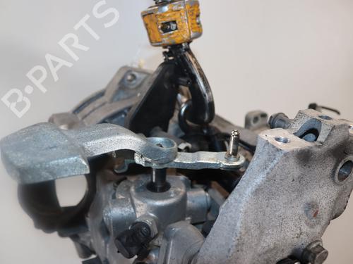Cambio VW GOLF PLUS V (5M1, 521) 1.6 TDI (105 hp) 31302391