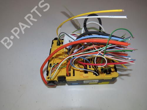 Used Fuse box Fuse box PEUGEOT 308 II (LB_, LP_, LW_, LH_, L3_) 1.5 BlueHDi 130 (131 hp) 17738919 17738919