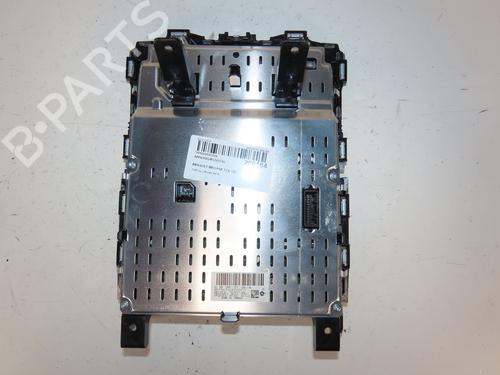 display-monitor-renault-megane-iv-hatchback-b9amn_-12-tce-130-b9mr-280901710r-2015-20670506 main image