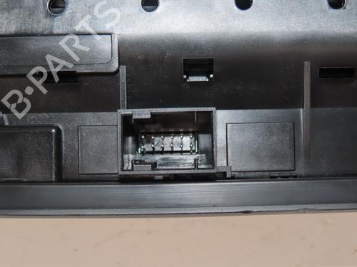display-monitor-citroen-c3-aircross-ii-2r_-2c_-2017-37226512 main image