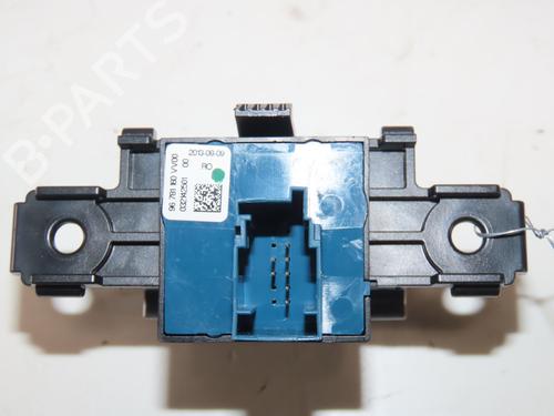 Used Switch Switch CITROËN C4 Picasso II 1.6 HDi / BlueHDi 115 (115 hp) 33008867 33008867