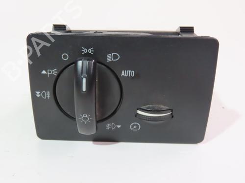 Headlight switch FORD FOCUS II (DA_, HCP, DP) 1.6 TDCi (109 hp) 17783654