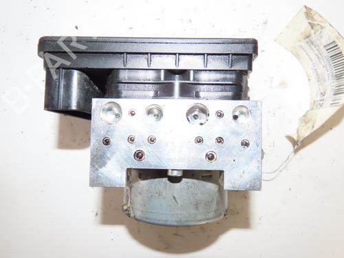 Used ABS pump RENAULT EXPRESS Box Body/MPV 1.5 Blue dCi 95 (F6AB) (95 hp) 30139957