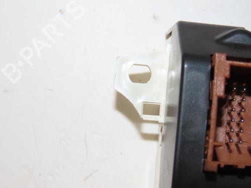 display-monitor-peugeot-partner-box-bodympv-2008-30715103 main image