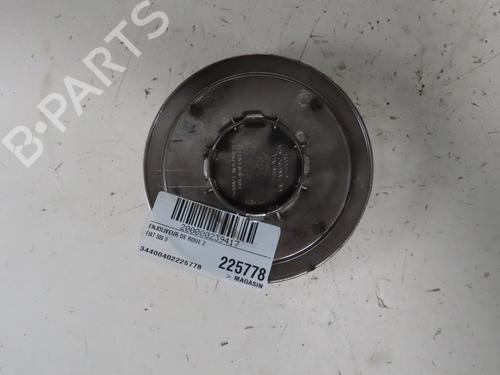 hub-cap-fiat-500-312_-2007-40553186 main image