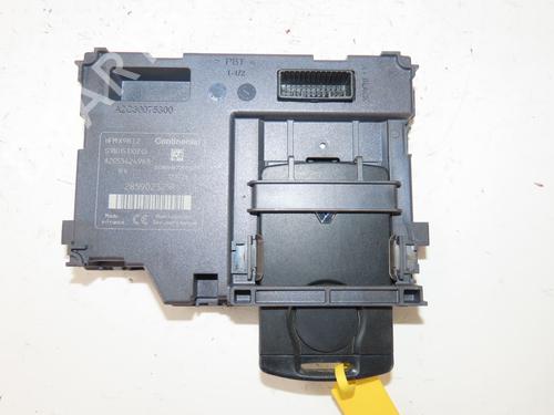 Card reader RENAULT CLIO IV (BH_) 0.9 TCe 90 (BHNF, BHMA, BHMH, BHJK, BHJR) | BP27489560E4