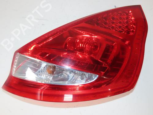 Used Right taillight FORD FIESTA VI (CB1, CCN) 1.6 TDCi (95 hp) 29985539