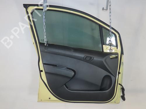 Used Left front door CHEVROLET SPARK (M300) 1.0 (68 hp) 25377016