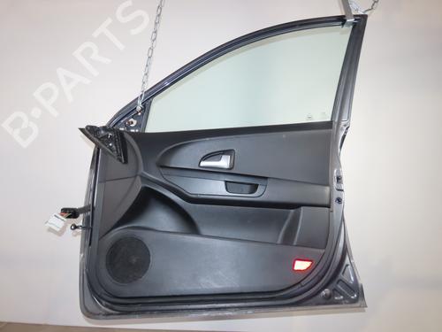 Used Right front door KIA CEE'D Hatchback (ED) 1.6 CRDi 115 (115 hp) 18249105