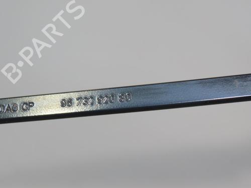 Used Front windshield wiper arm PEUGEOT 2008 I (CU_) 1.6 BlueHDi 75 (75 hp) 23563588