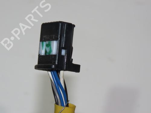 Used Right mirror RENAULT CAPTUR I (J5_, H5_) 1.5 dCi 90 (J5N4, J5M5, J5MW, J5M6, J5AL, J5AJ) (90 hp) 19498383